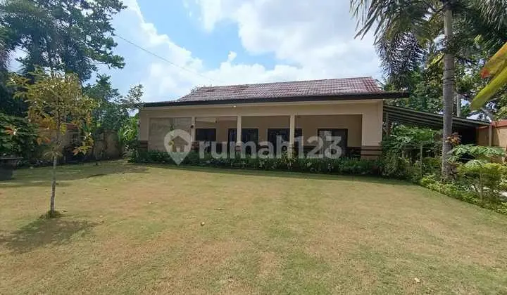 Tropical Contemporer Villa in A Small Village of West Lombok
