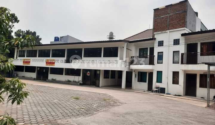 For Sale: 2-Story Ex-Electronic Goods Warehouse, Close to Halim Perdana Kusuma Airport in East Jakarta and Access to Jakarta-Cikampek Toll Road and Tanjung Priok Toll Road.