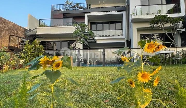 Rumah best view langan golf di cluster parahiyangan sentul city