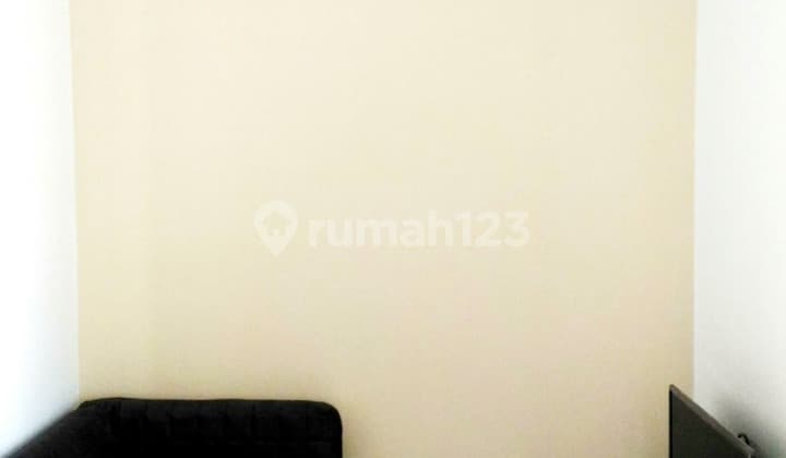 Pancoran Riverside Apartment 2BR Semi Furnished