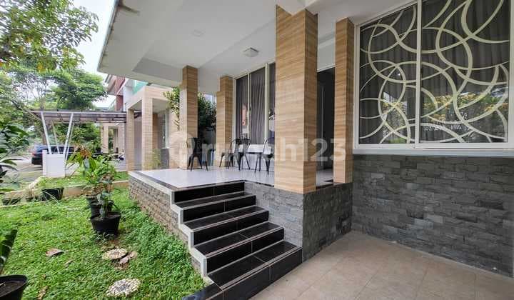 Rumah di Kebayoran Essence 2 Lantai SHM Bagus