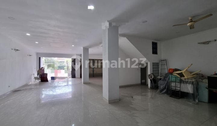 Disewakan Ruko Gandeng di Muara Karang Ry Lt 10x25m Lb 650 3,5 Lantai