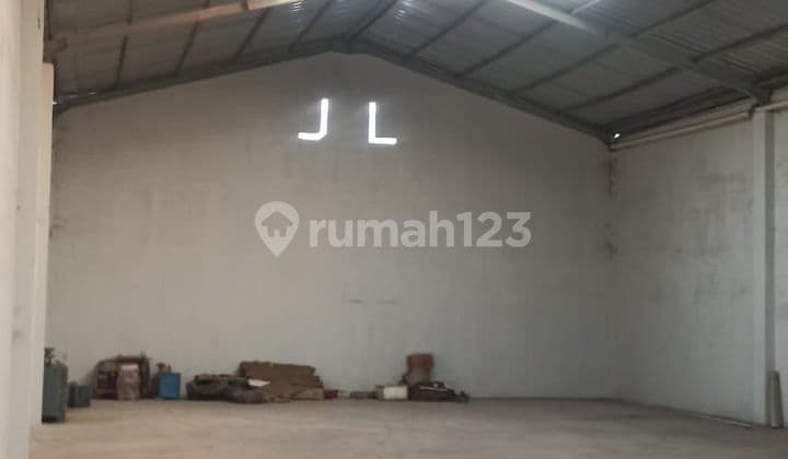 Gudang Dekat Bandara Luas 300m² Bebas Banjir