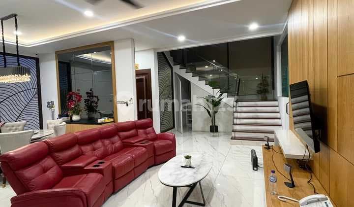Permai Sailing House Beautiful PIK Furnished Spacious 200