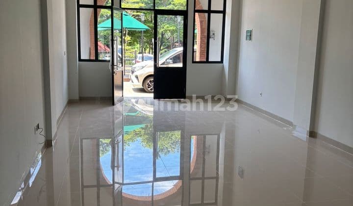 Ruko Sewa Citra 8 Sunset Avenue Posisi Depan Danau