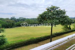 Rumah dengan view golf, lokasi di hook..