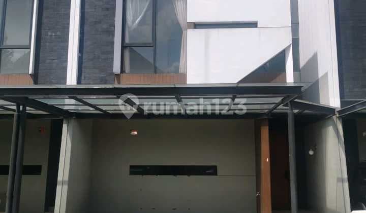 Rumah Di Grand Trevista Rempoa Tangsel