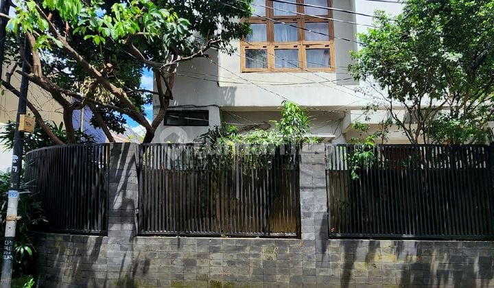 Dijual Rumah Cilandak Belakang Citos Semi Furnished