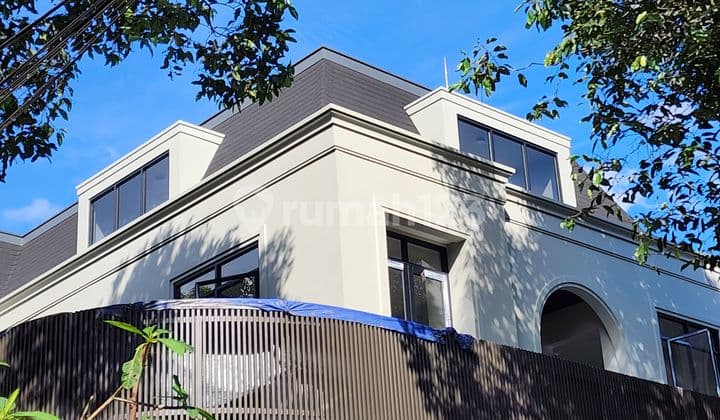 Dijual Brand New Pondok Indah Modern Classic House