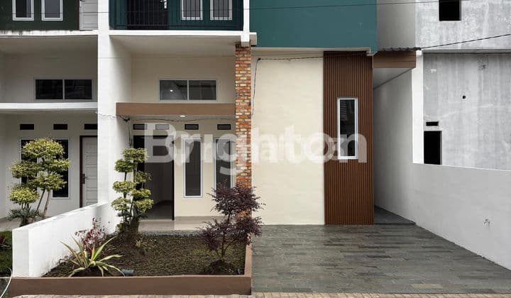 RUMAH BARU DALAM KOMPLEK DEKAT AURI
