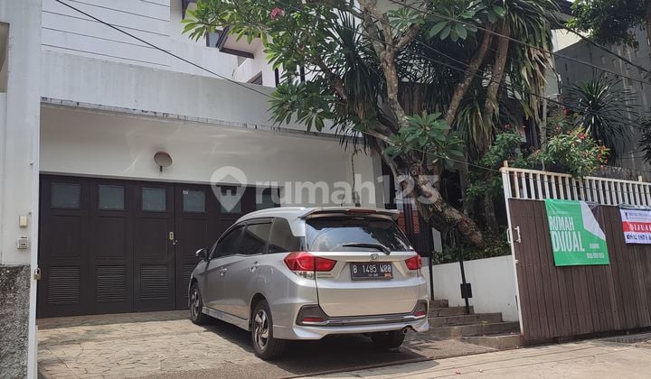 Rumah 2,5lt Artistik Di Cinere Depok akses ke Jalan Besar mudah