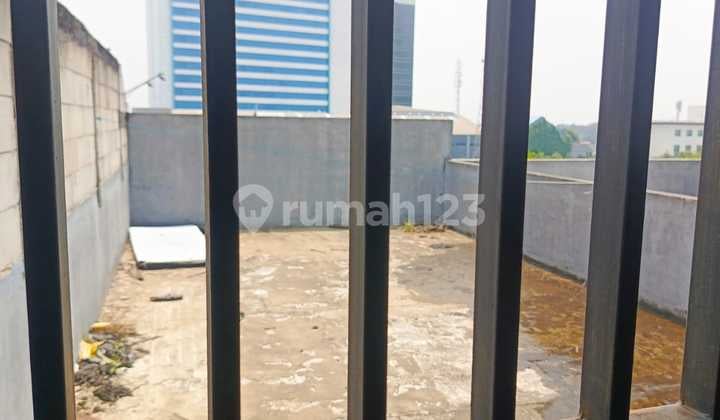Dijual Ruko Samping Plaza Cibubur Strategis 4 Lantai Siap Pakai
