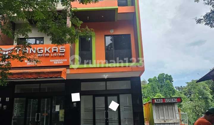 Disewakan Ruko Raffles Hills 3 Lantai Siap Pakai