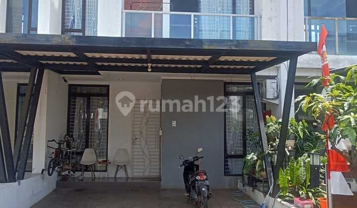 Dijual Rumah Metland Transyogi Dua Lantai Siap Huni