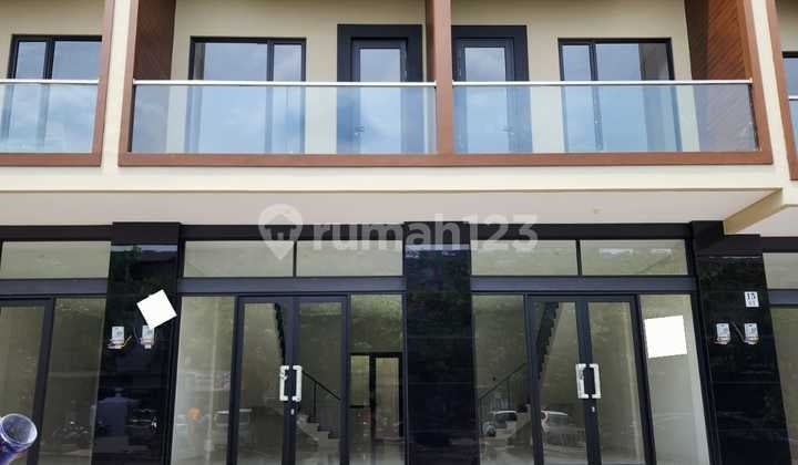 Disewakan Rukodalam Perumahan Raffles Hills Tiga Lantai Siap Pakai