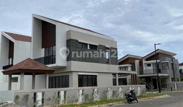 For Sale Podomoro Golf View Hook House Cimanggis Ready to Live In Near Toll Access
