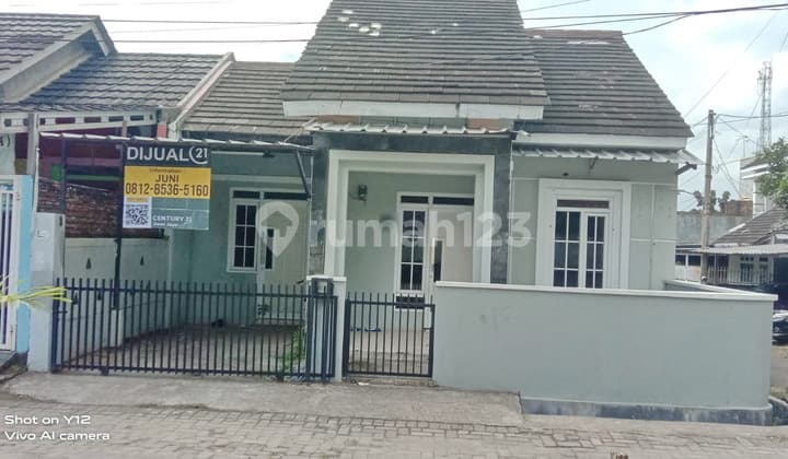 Corner Minimalist Residence at Kampoeng Raya Residence