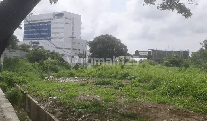 Tanah Lingkar Selatan Dilalui Banyak Kendaraan