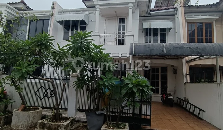 Asri House Near Toll Access in Puri Media Kembangan West Jakarta