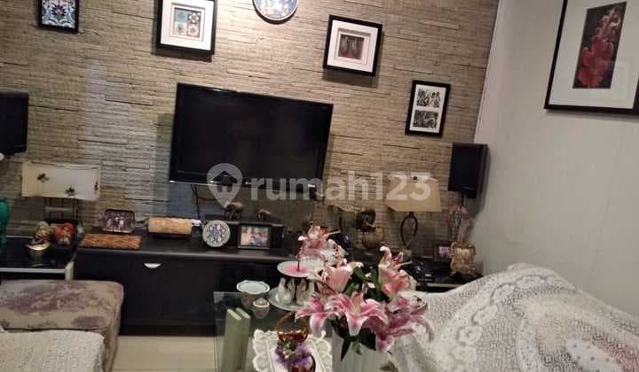 Rumah Dekat Pusat Kuliner Gading Serpong Cluster Fiordini Illago