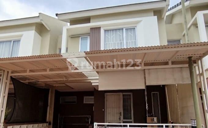 Rumah Dekat Kawasan Kuliner di Malibu Village Gading Serpong