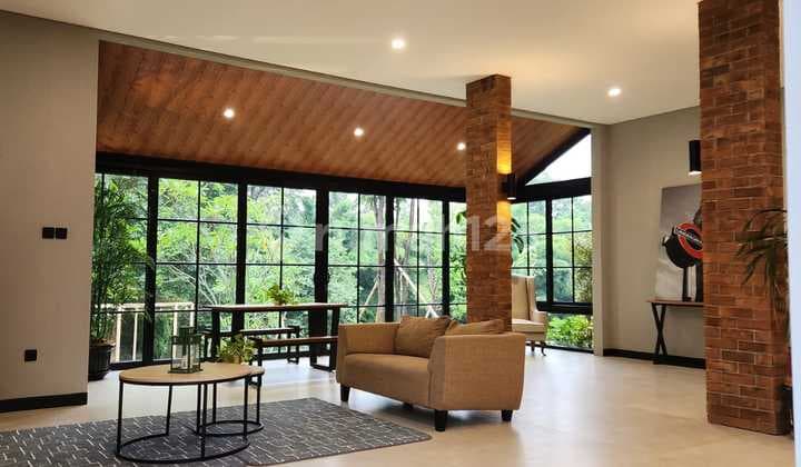 Rumah Hoek Dekat Akses Tol dan Sekolah Delatinos BSD City