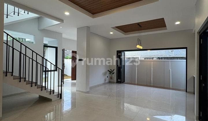 Rumah Bagus Di Kawasan Kuliner Dekat Akses Tol di Kencana Loka