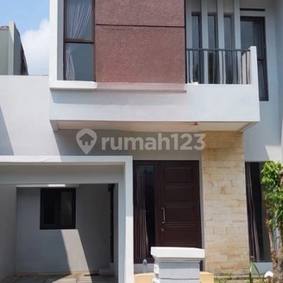 Rumah Dekat Kawasan Pendidikan dan Kuliner di Gading Serpong