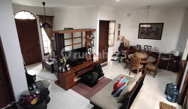 Rumah Dekat Akses Tol & Kawasan Bisnis di Versailles BSD City