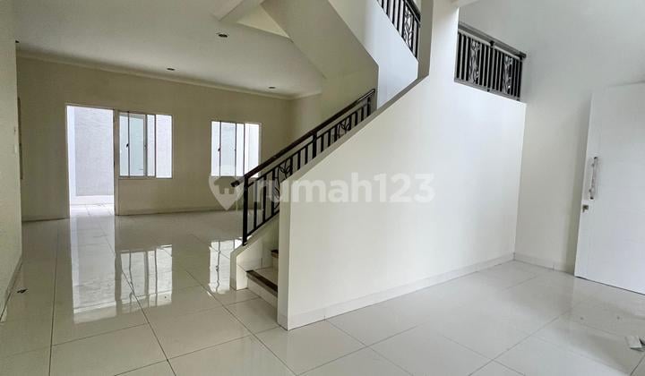 Rumah Lebar 9 Dekat Kawasan Kuliner di Cluster Volta Gd Serpong