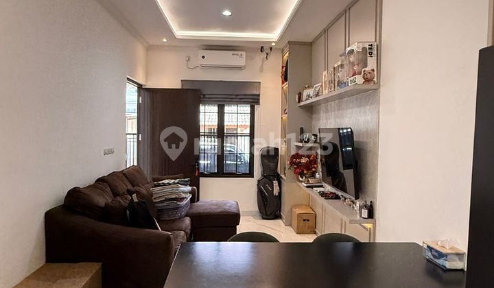 Rumah Dekat Akses Tol di Regensi Villa Melati Mas Serpong Tgr