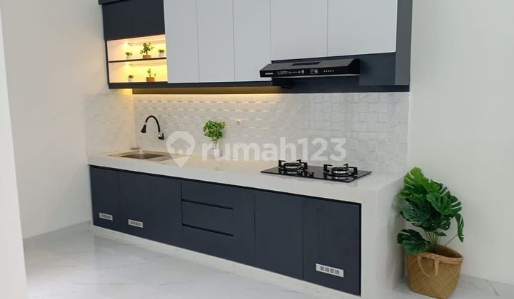 Rumah Dekat Akses Tol dan Kawasan Bisnis di Kencana Loka BSD City