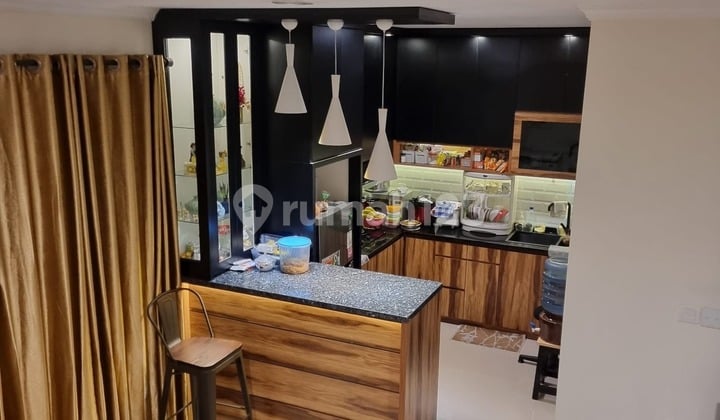 Rumah Dekat Kawasan Kuliner di Cluster Rossini Gading Serpong