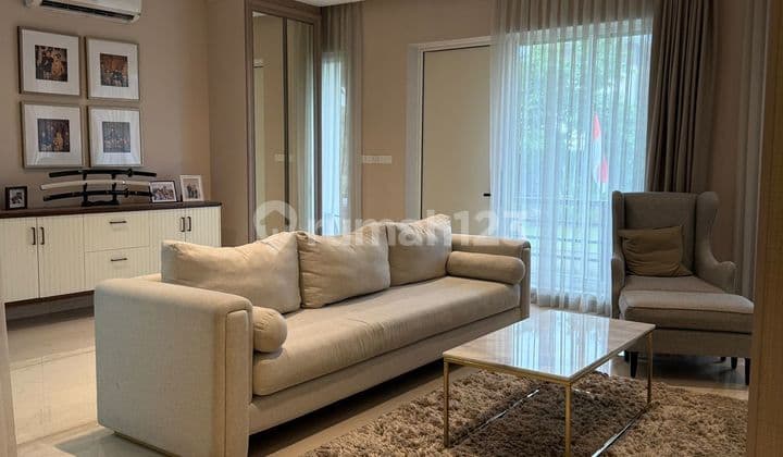 Rumah Cantik Dekat Kawasan Kuliner Cluster Mozart Gading Serpong