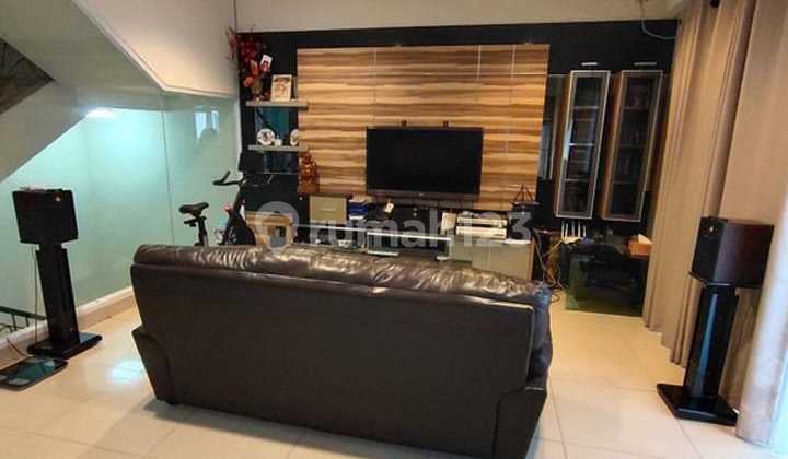 Rumah The Villas Moi Kelapa Gading