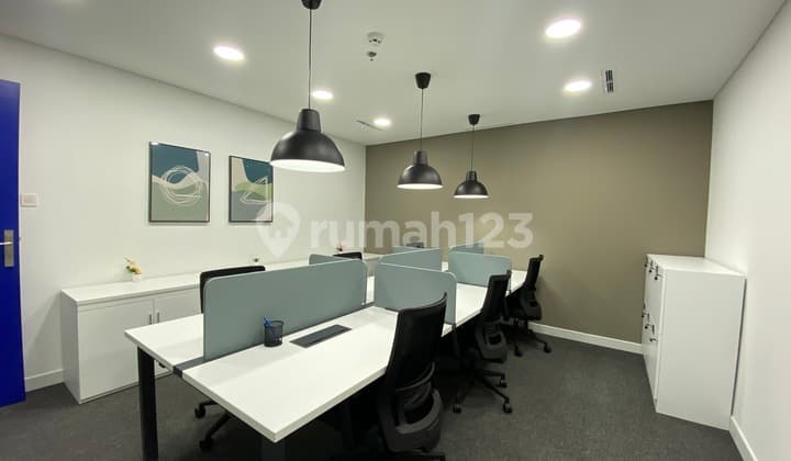 Disewakan Kantor Unit Furnished 2 Pax di Menara Cakrawala Thamrin