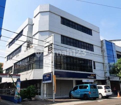 Sewa Kantor Wisma Bisnis Indo Tower 1-108,36m2 Semi Furnished