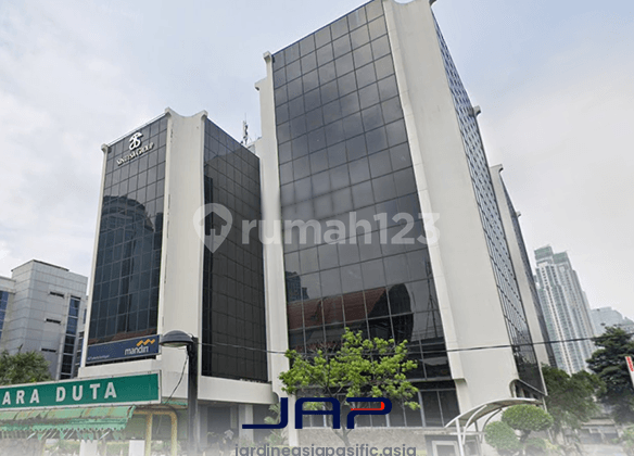 Sewa Kantor Menara Duta Luas 246m2 Semi Furnished Dekat Akses LRT