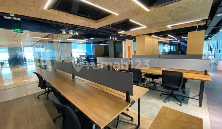 Office Unit for Rent Furnished for 3 Persons in SMBC Mega Kuningan Tower