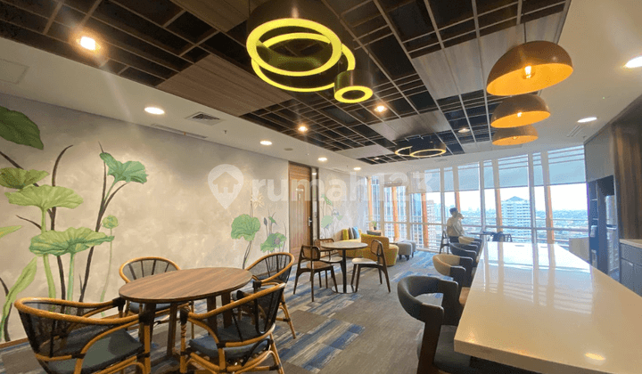 Sewa Kantor Unit Furnished 6 Pax di South Quarter Simatupang