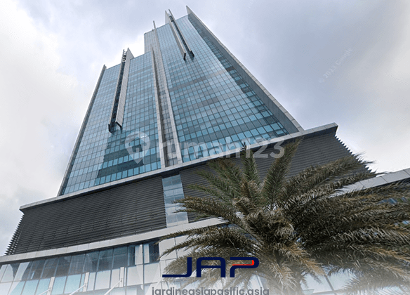 Sewa Kantor The East 373 m2 Bare Mega Kuningan Lokasi Strategis