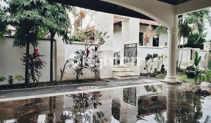 VILLA MEWAH DENGAN LAHAN YANG LUAS VIEW SAWAH DAN GUNUNG DI GIANYAR