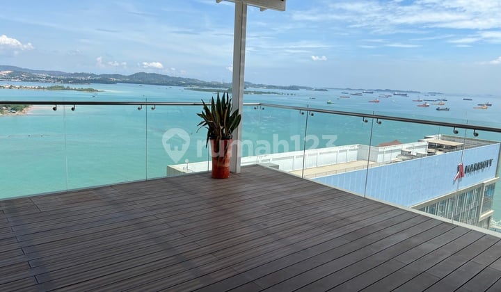 "Super Beautiful Penthouse at Harbourbay Residences"