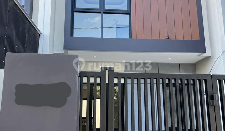 Rumah Baru Gress Daerah Manukantama Dekat Margmulyo Row Jalan 3 Mobil Lebih