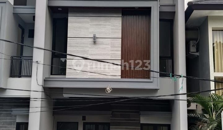 Rumah 2 Lantai Siap Huni Manyar Jaya Row Jalan 4 Mobil