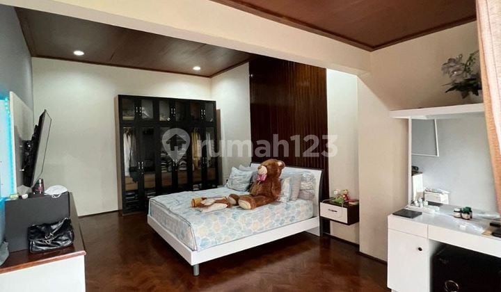 Rumah Mewah Solo Kota Bagus Nyaman Dekat Grand Mall