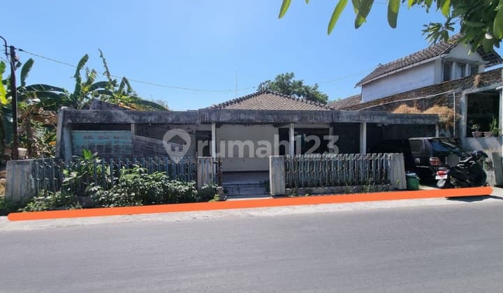 Rumah Hitung Tanah Di Kota Solo Strategis Dekat Gerbang Tol