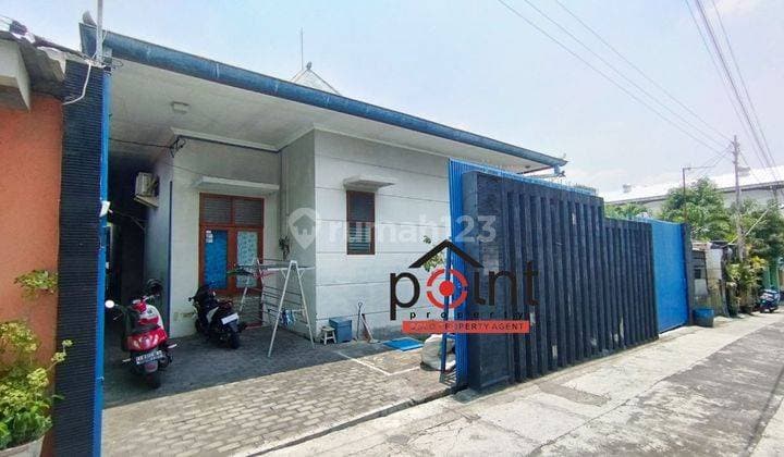 Rumah Solo Kota dekat RS Moewardi dan Kampus UNS ada kolam renang