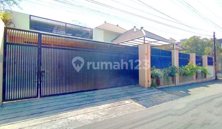 Rumah Mewah Dan Luas Strategis Solo Kota Siap Huni
