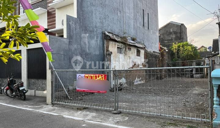Tanah Pekarangan Dekat Stadion Manahan Bentuk Ideal Shm 97m²